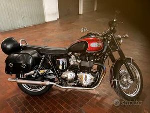 TRIUMPH BONNEVILLE - 2014