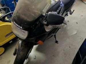 3 MOTORRÄDER ZUSAMMEN PAKET 3X HONDA