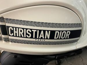 VESPA 946 DIOR CHRISTIAN DIOR MIT(!) DIOR HELM GRÖßE M