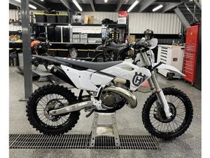 2025 HUSQVARNA TE 300 PRO