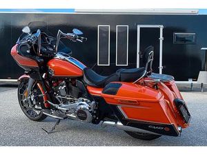 HARLEY-DAVIDSON FLTRXSE CVO ROAD GLIDE
