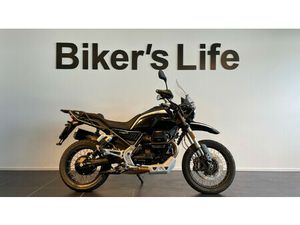 V85 TT GUARDIA D'ONORE