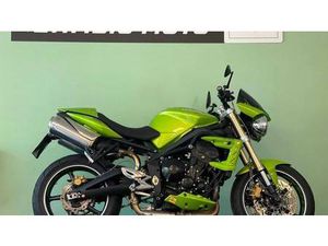 VENDO TRIUMPH STREET TRIPLE (2007 - 12) USATA A CORDENONS (CODICE 9728347) - MOTO.IT