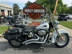 2013 HARLEY-DAVIDSON HERITAGE SOFTAIL® CLASSIC