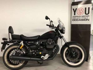 MOTO GUZZI V9 BOBBER NAKED NERO
