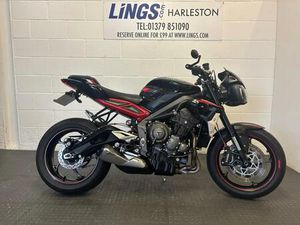 TRIUMPH STREET TRIPLE 765 MOTO2 EDITION