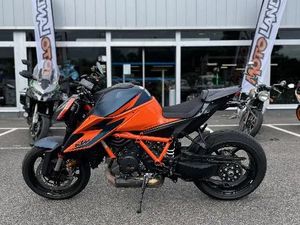 KTM 1290 SUPER DUKE R 2021
