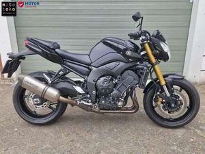 YAMAHA FZ 8 ZWART