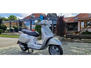VESPA GRANTURISMO 200 L