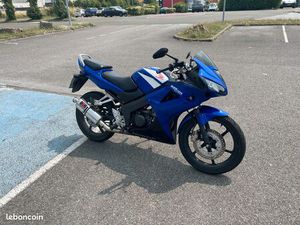 CBR125R