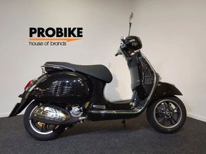 PIAGGIO VESPA GTS 300 HPE SUPER • 2025