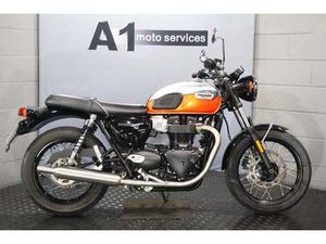EX DEMO TRIUMPH BONNEVILLE T100 FOR SALE IN YORK
