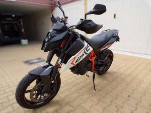 KTM 690 DUKE KTM 690 DUKE R GARANZIA GRATIS CON FINANZIAMENTO! ARANCIONE