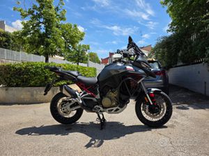 DUCATI MULTISTRADA V4 S TRAVEL & RADAR