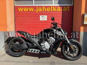 MOTO NEUVE: BENDA LFC 700