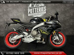 APRILIA RS 660 APRILIA VENOM YELLOW 650 CC