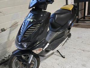 APRILIA SR 50 LIQUID COOLED MINARELLI MOTOR