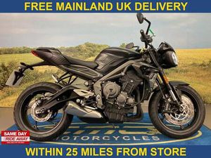 TRIUMPH STREET TRIPLE 765 R