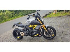 DUCATI UNIKAT DIAVEL 1260 S BLACK & STEEL HECKUMBAU TÜV