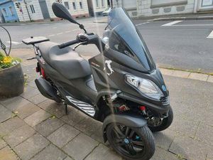 PIAGGIO MP3 300 HPE SPORT [TÜV NEU OKT 2027]