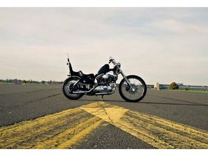 HARLEY-DAVIDSON SPORTSTER XL 1200
