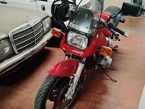 SUZUKI KATANA 750- 1983