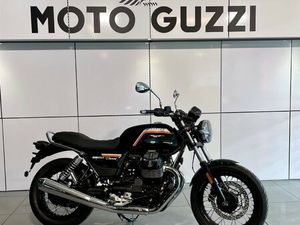 MOTO GUZZI V7 SPECIAL