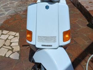VESPA COSA 200