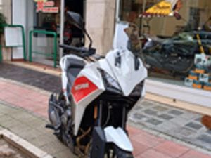 MOTO MORINI X-CAPE 649