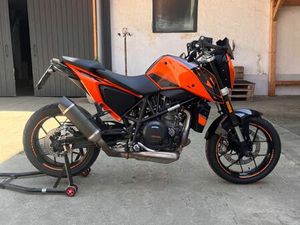 KTM DUKE 690