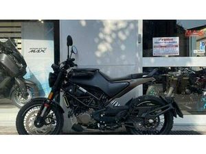 VENDO HUSQVARNA SVARTPILEN 125 (2021 - 23) USATA A NAPOLI (CODICE 9738374) - MOTO.IT