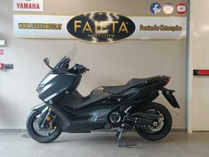 VENDO YAMAHA T-MAX 560 TECH MAX (2020) USATA A ROMA (CODICE 9738195) - MOTO.IT