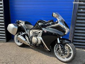 HONDA VFR 1200 FULL 172 CV EQUIPE VALISES 52000 KMS