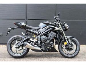 TRIUMPH STREET TRIPLE 765 RS FOR SALE IN WEST BYFLEET