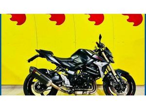 VENDO SUZUKI GSR 750 (2010 - 15) USATA A BARI (CODICE 9739117) - MOTO.IT
