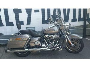 VENDO HARLEY-DAVIDSON 107 ROAD KING CLASSIC (2017 - 18) - FLHRC USATA A NAPOLI (CODICE 9738723) - MOTO.IT