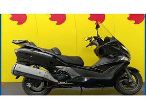 VENDO HONDA SW-T 600 (2011 - 17) USATA A SESTO CALENDE (CODICE 9738938) - MOTO.IT