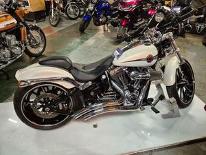 HARLEY-DAVIDSON SOFTAIL 1690 FXSB BREAKOUT CUSTOM CRUISER PETROL MANUAL (74 PS) 1690 CC