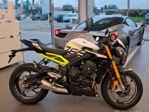 TRIUMPH STREET TRIPLE MOTO2 - 2024 - KM 0