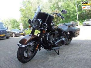 HARLEY-DAVIDSON HERITAGE SOFTAIL CHOPPER 114 FLHCS CLASSIC BTW MOTOR BRUIN
