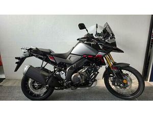 VENDO SUZUKI V-STROM 1050DE (2025) NUOVA A ROSTA (CODICE 9740584) - MOTO.IT