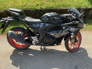 SUZUKI GSX-R 125