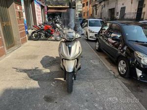 PIAGGIO BEVERLY 300 I.E. SPORT