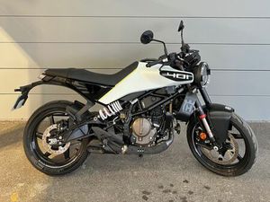 HUSQVARNA 701 ENDURO 2024 401 CM3 | MOTO ROADSTER | 251 KM | BLANC | 51370 THILLOIS