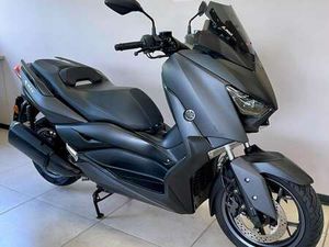 YAMAHA X-MAX 300