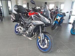 YAMAHA TRACER 900