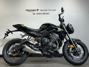 TRIUMPH STREET TRIPLE 765 RS