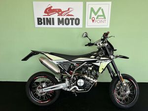 VENDO FANTIC MOTOR XMF 125 MOTARD PERFORMANCE 4T (2021 - 22) USATA A MANERBA DEL GARDA (CODICE 9743083) - MOTO.IT