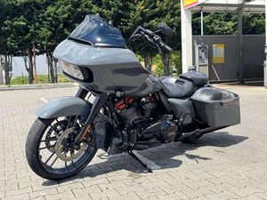 HARLEY-DAVIDSON ROAD GLIDE