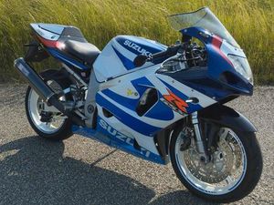 SUZUKI GSX R 750 / TÜV NEU